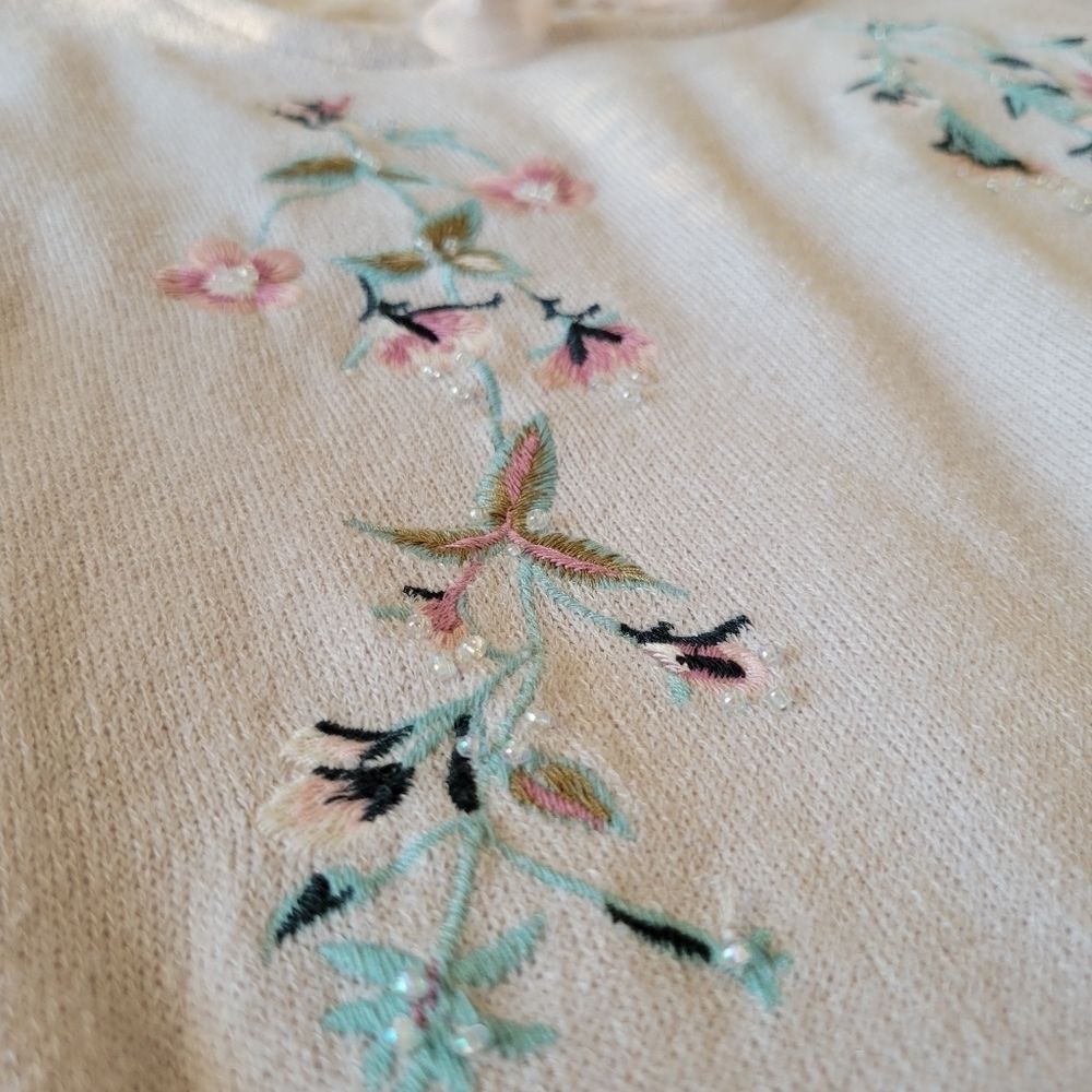 Lauren Conrad Sweater - Picture 5 of 10